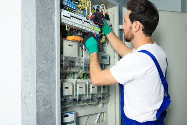 Best Local Electrician Companies  in Lindale, TX